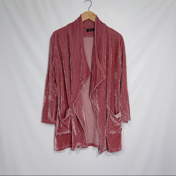 New Amaryllis Velvet Drape Open Front Cardigan - Picture 3 of 13